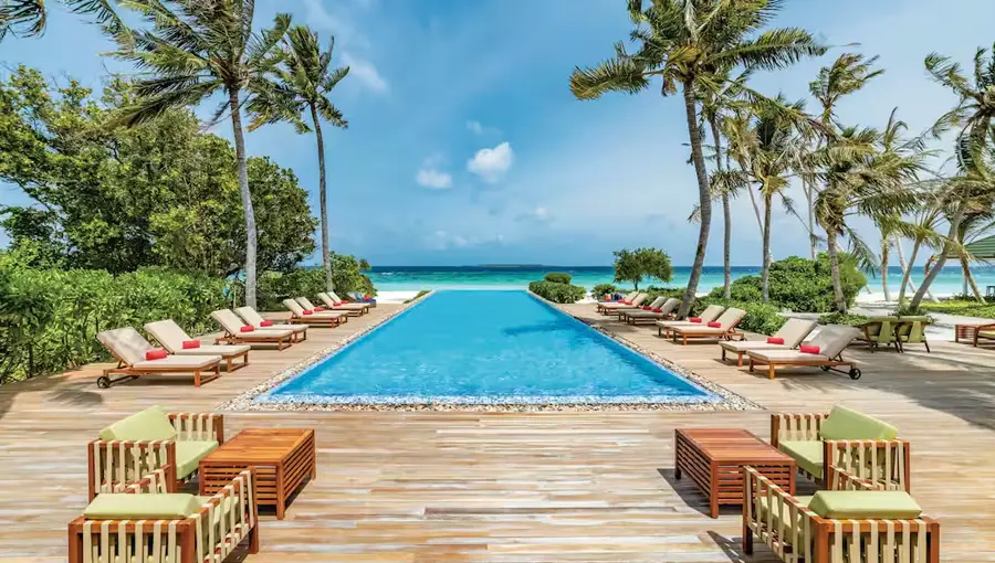 Siyam World Maldives Infinity Pool