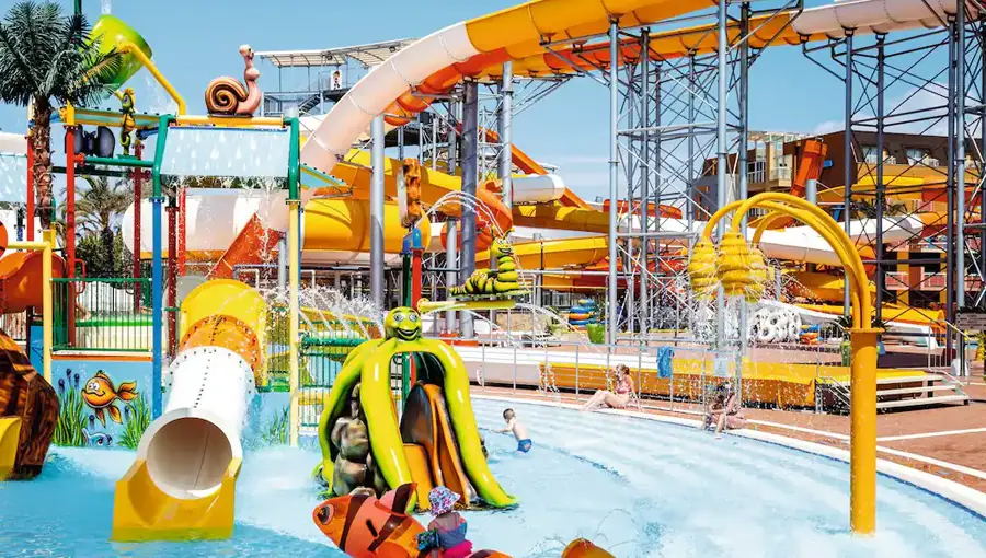 AQI Pegasos World in Side - Waterslides