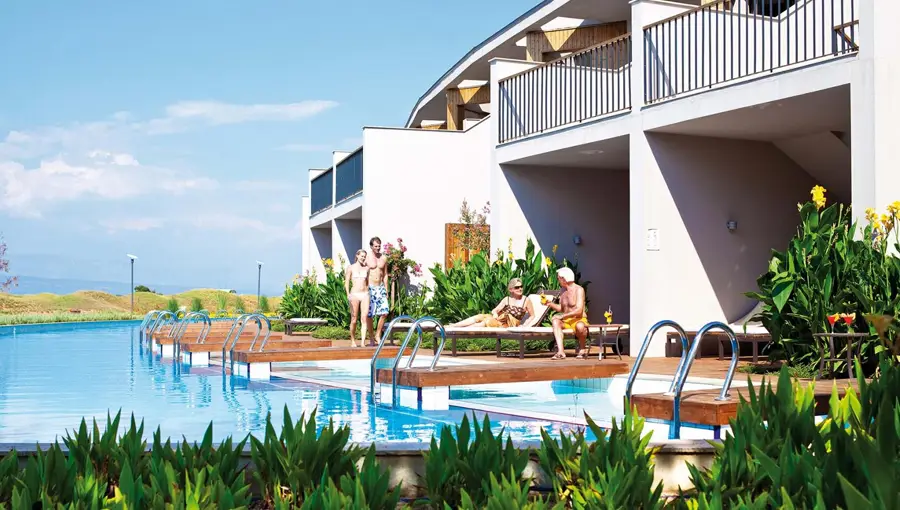 Lykia World Antalya Swim Up Pool Suite