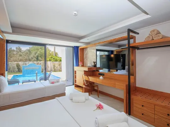 Annexe Room With Private Pool